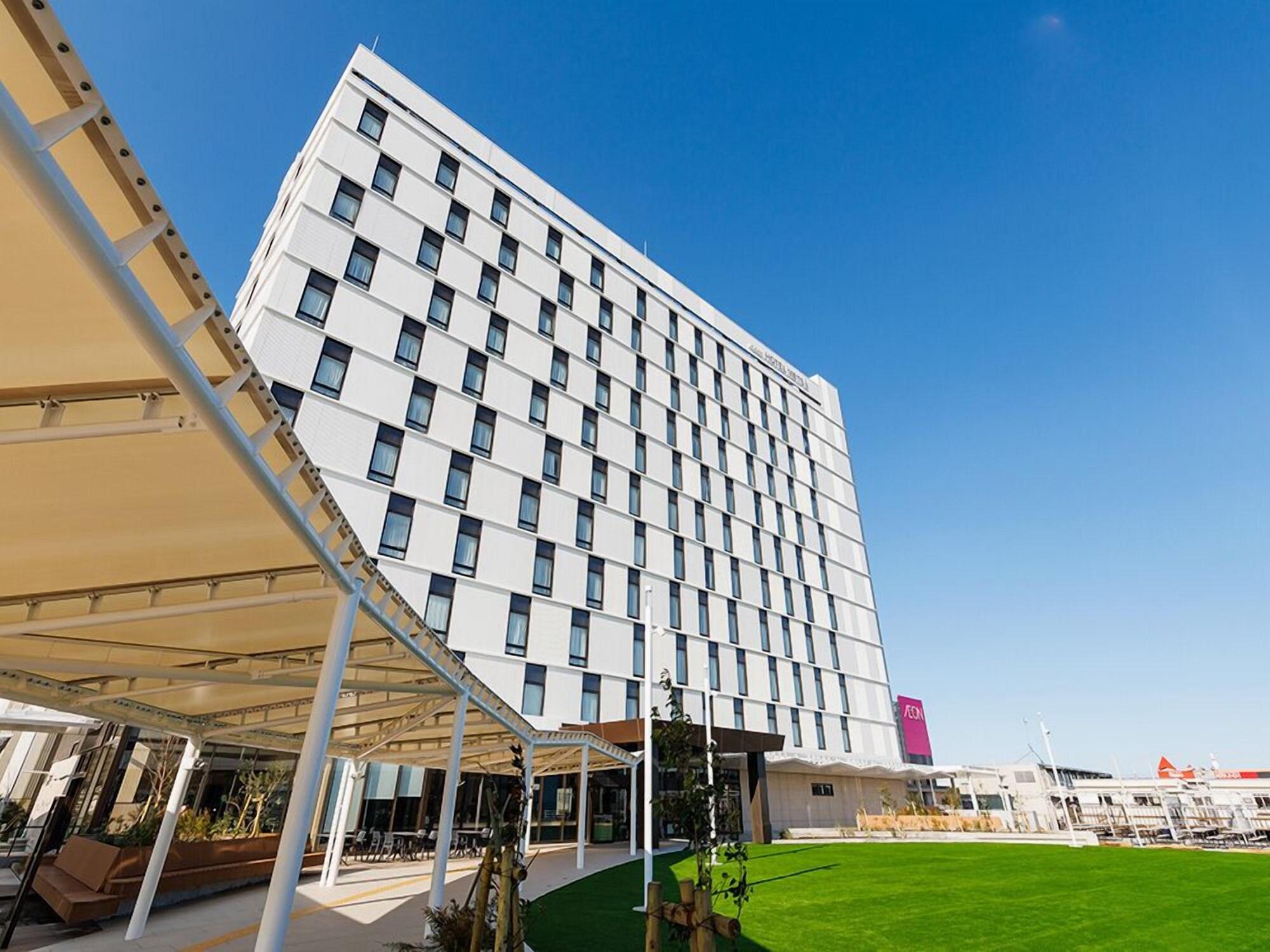 JR East Hotel Mets Premier Makuhari Toyosuna in Chiba, Japan