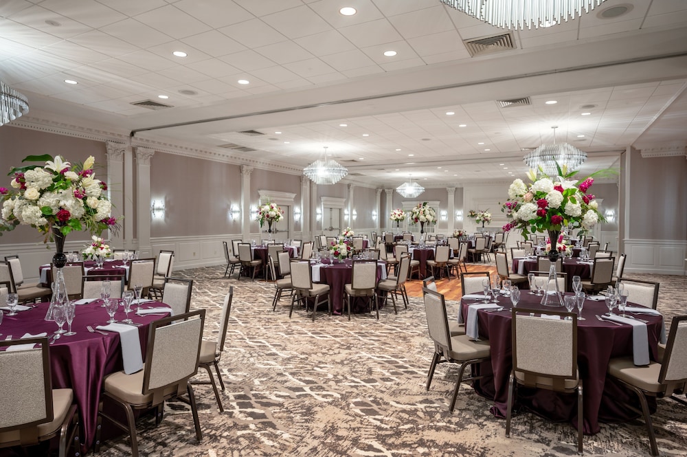 Crowne Plaza Albany The Desmond Hotel - photo 86