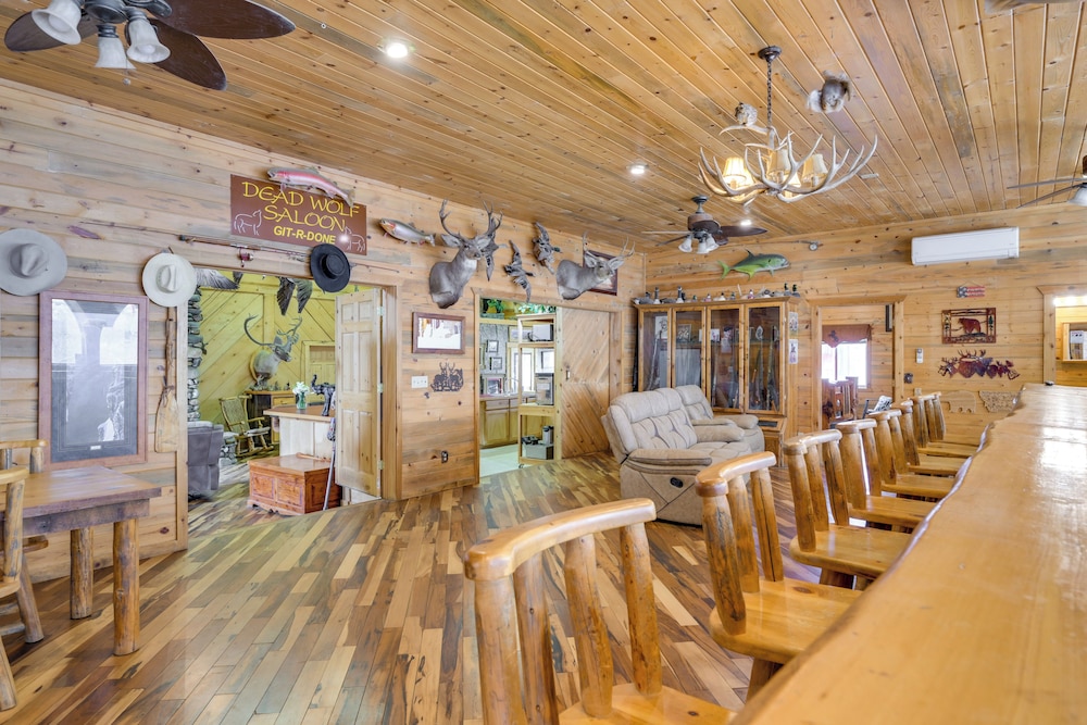 Salmon Vacation Rental w On site River Access - photo 35