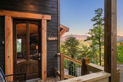 Smoky Mountain tranquility Hot Tub 560 FREE tickets each paid day - photo 10