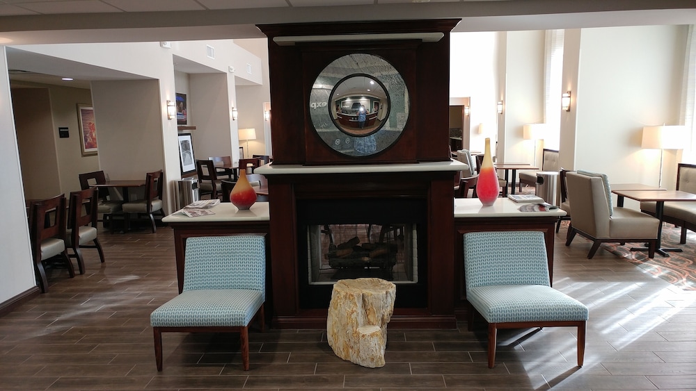 Hampton Inn & Suites Navarre - photo 34