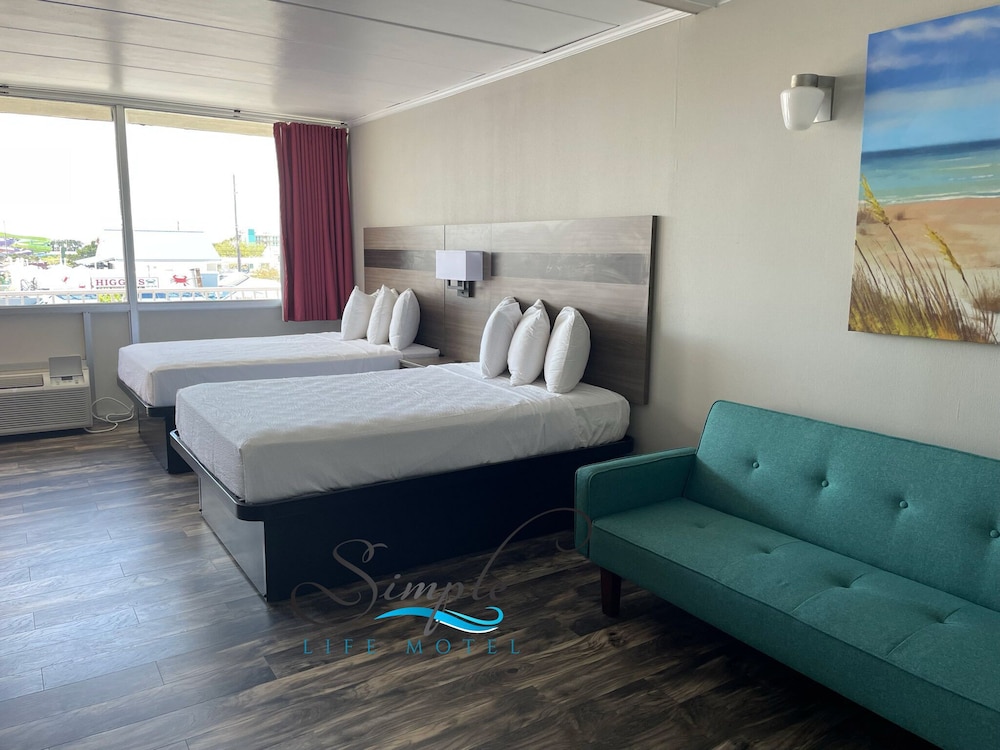 Simple Life Motel - photo 14