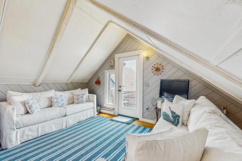 Monument View - carbon neutral hotel in Provincetown