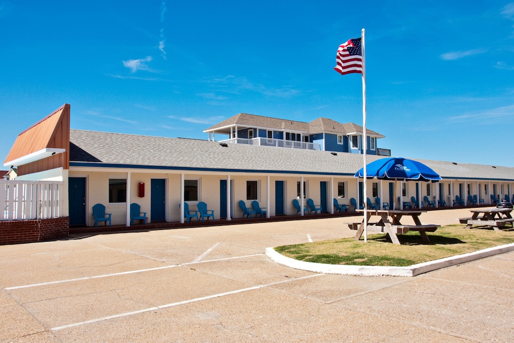 Dolphin Oceanfront Motel - photo 58