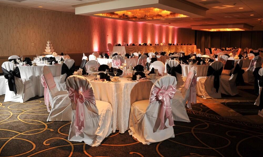 Park Inn By Radisson Harrisburg West - photo 18