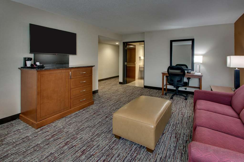 Drury Inn & Suites Evansville East - photo 17