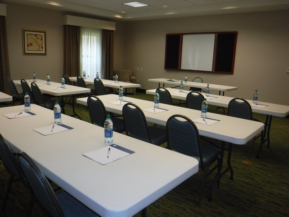 Holiday Inn Express West Jefferson by IHG - photo 24