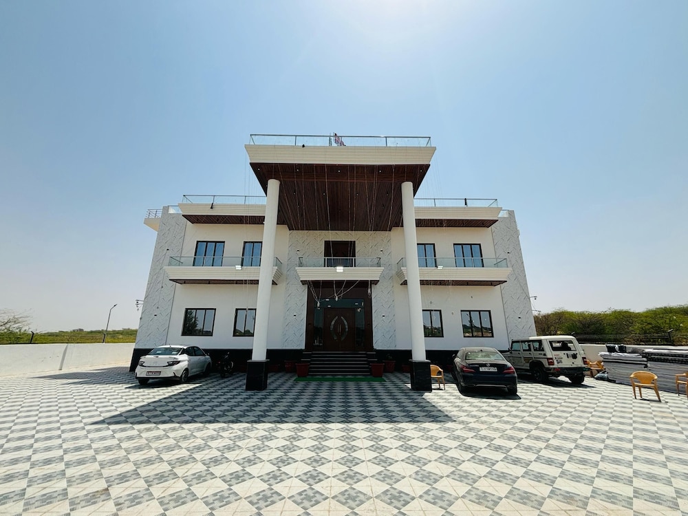 Hotel Shri Tulsi Residency — Phalodi