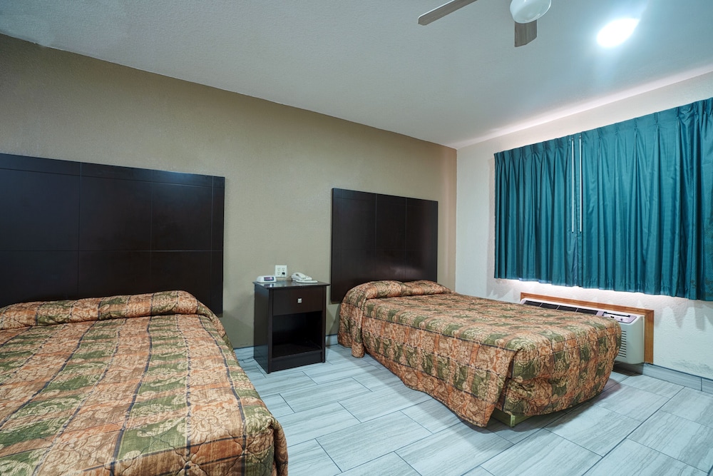 Texas Inn San Benito near Harlingen - photo 38