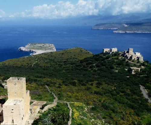 Mani Fort Charabos — 4-Star Luxury Hotel in None, Greece