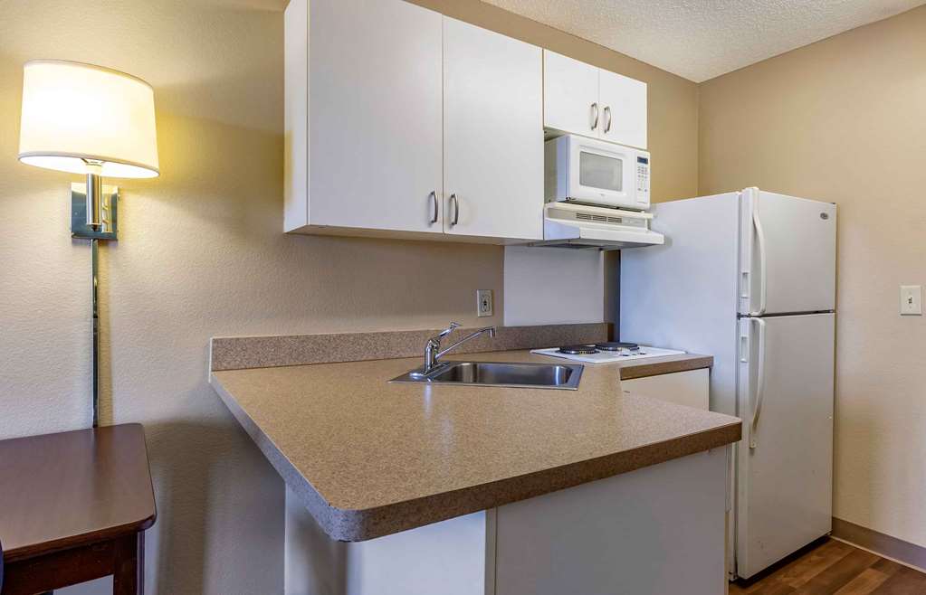 Extended Stay America Suites Austin Northwest Arboretum - photo 8