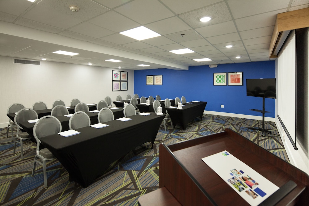 Holiday Inn Express & Suites Nashville Brentwood I 65 by IHG - photo 50