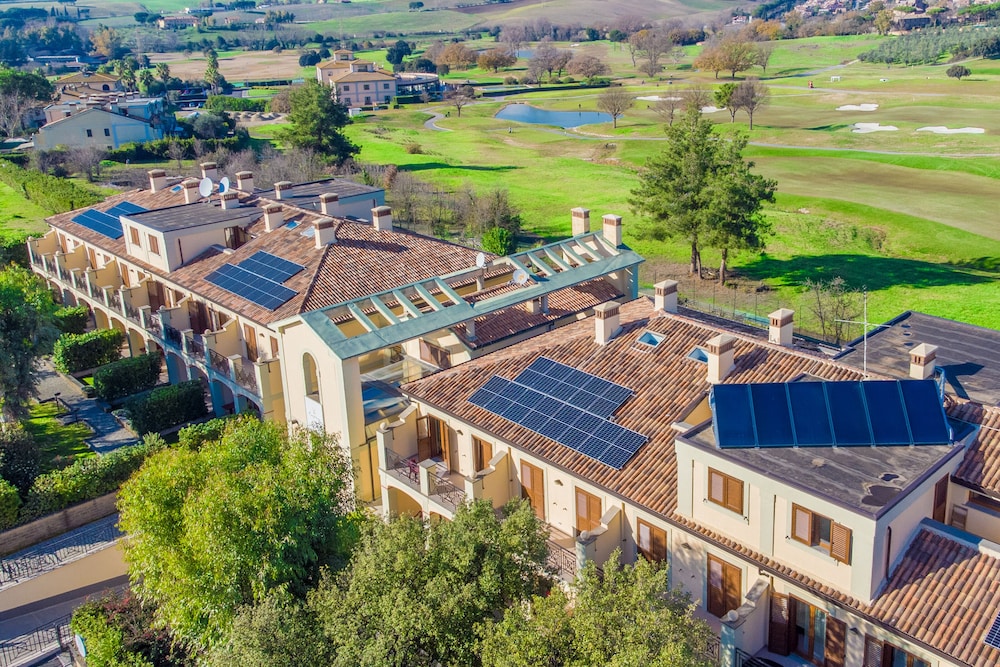 Carpediem Roma Golf Club — 4-Star Luxury Hotel in Guidonia Montecelio, Italy