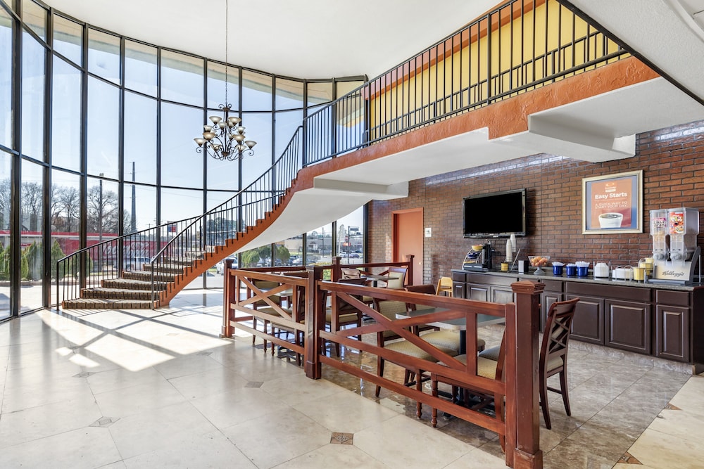 Rose City Inn & Suites - photo 25