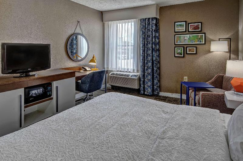 Hampton Inn Tullahoma - photo 45