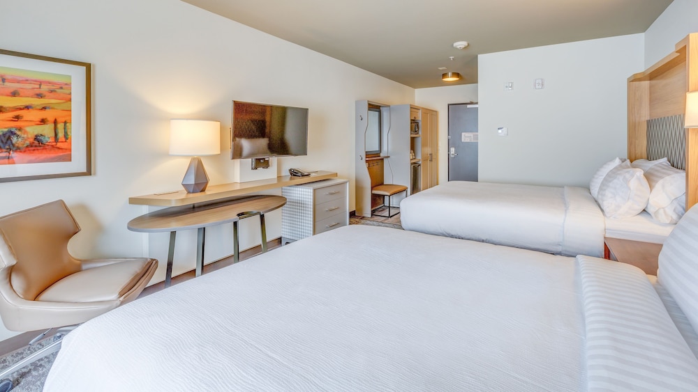 Holiday Inn & Suites Bellingham by IHG - photo 9