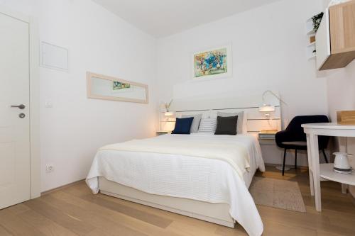 Liberty Town Center Room 1