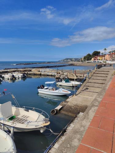 Riva Vacanze — 4-Star Luxury Hotel in Riva Ligure, Italy