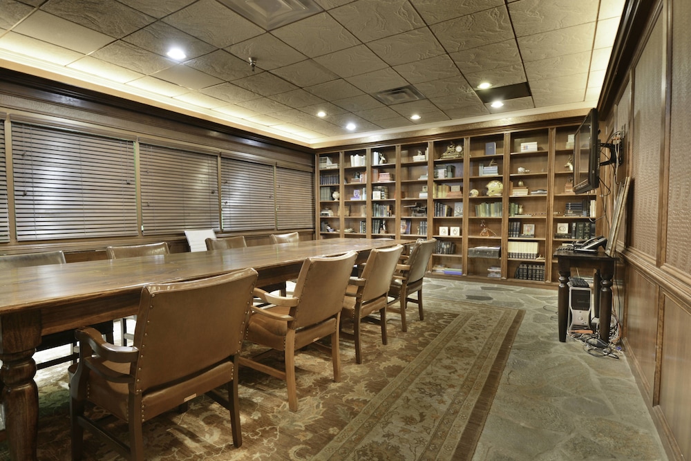 The Remington Suite Hotel and Spa - photo 32