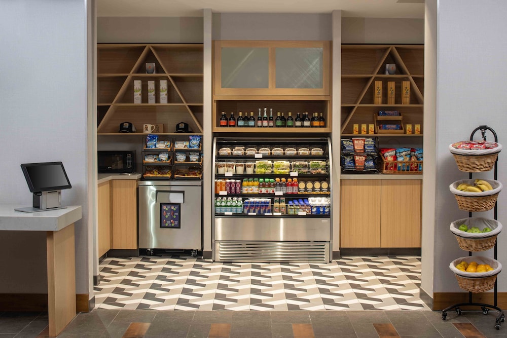 DoubleTree by Hilton San Francisco Airport - photo 39