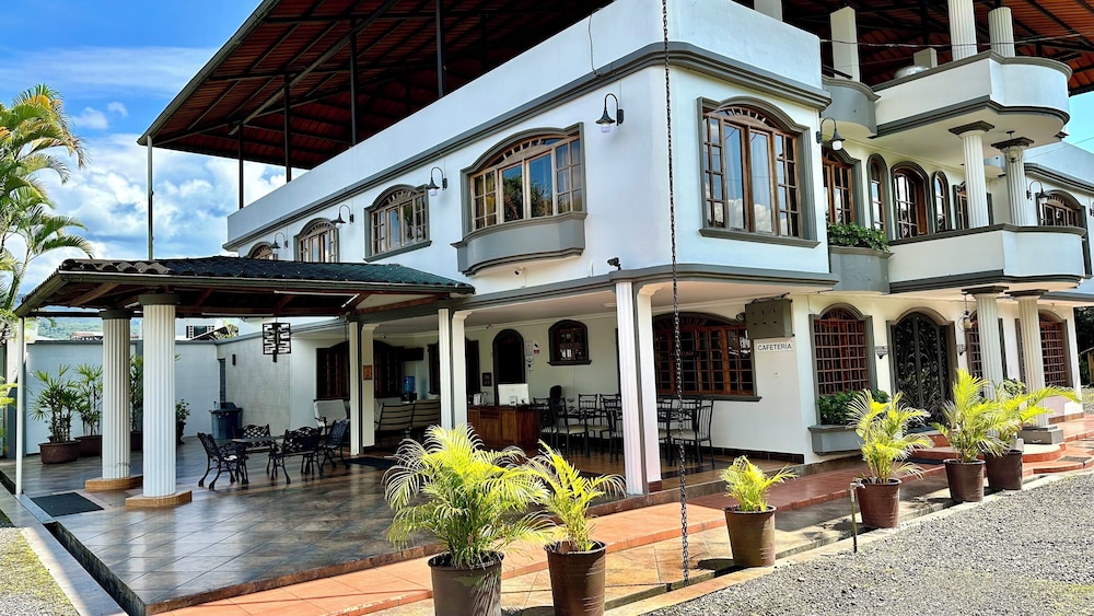 Posada Real - carbon neutral hotel in Puyo