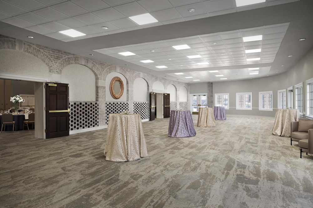 Virginia Crossings Hotel Tapestry Collection by Hilton - photo 34