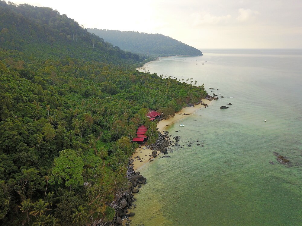 Melina Beach Resort — hotel near Tioman Airport