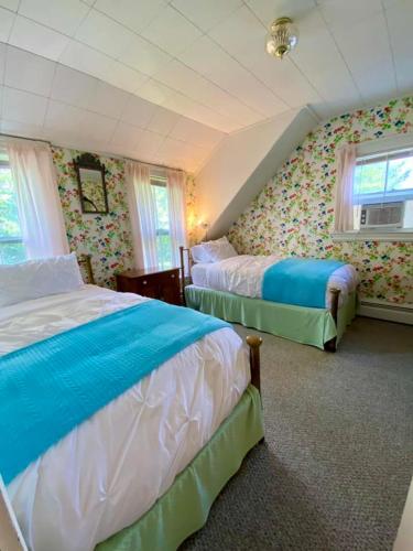 Corea Harbor's Black Duck Inn - photo 52