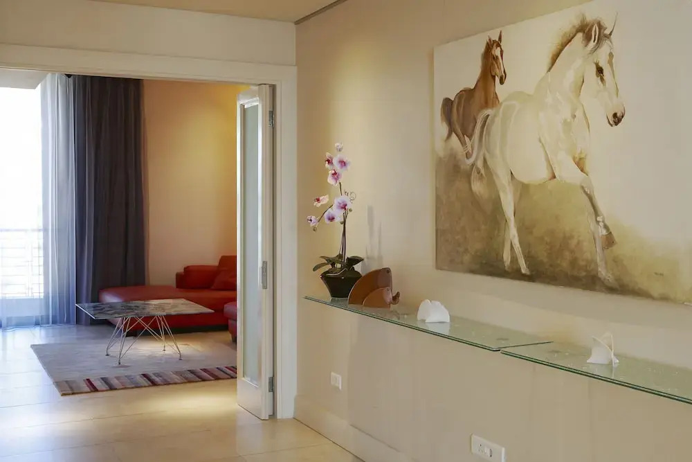 Pembroke 403 Two Bedroom Apartment — 4-Star Luxury Hotel in Cape Town, South Africa