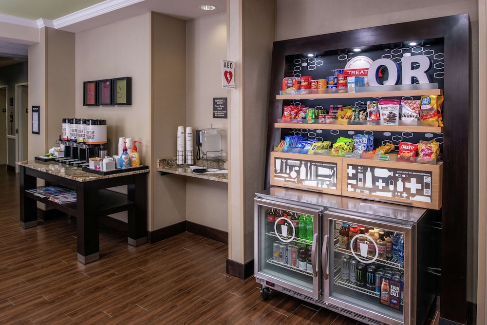 Hampton Inn Eugene - photo 37