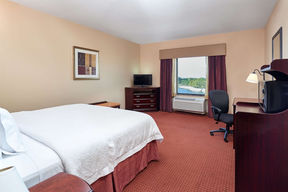 Hampton Inn & Suites Austin South Buda - photo 15