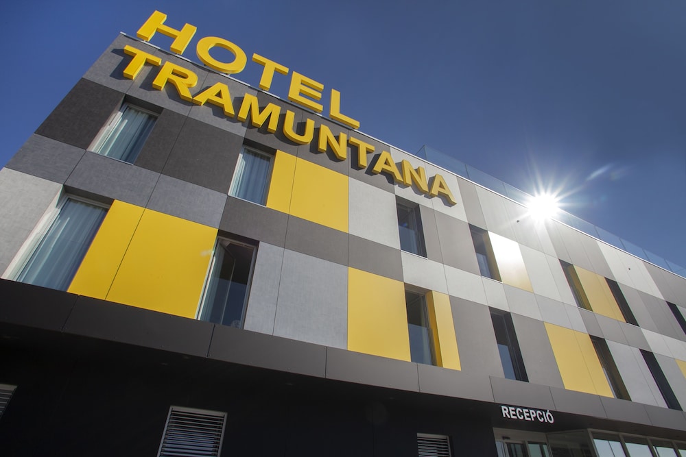 Hotel Tramuntana — hotel in La Jonquera