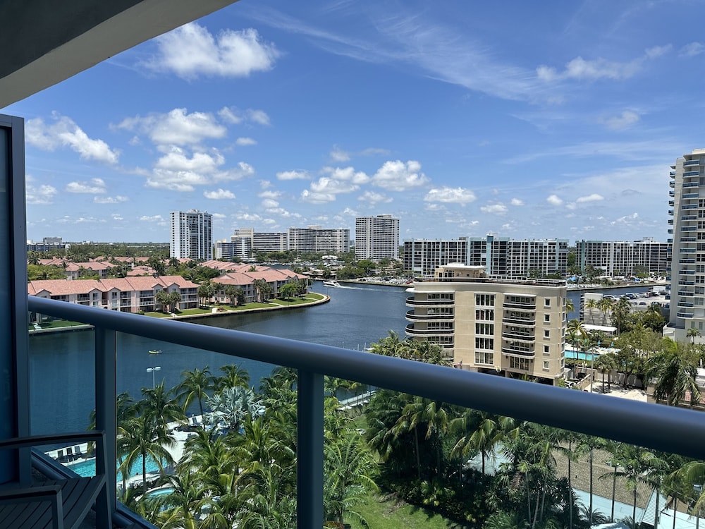 Doubletree Resort by Hilton Hollywood Beach - photo 22