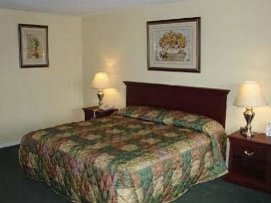 Express Inn Bay City - photo 13