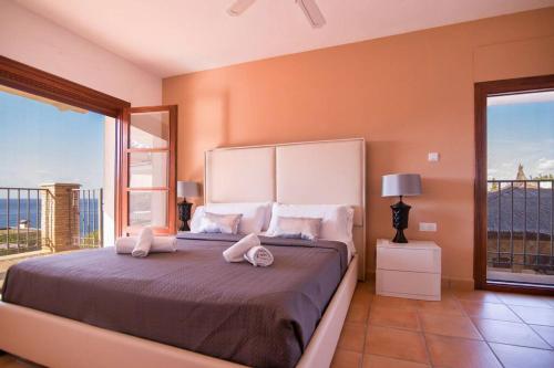 Luxury Villa Christine sea view — 4-Star Luxury Hotel in El Campello, Spain