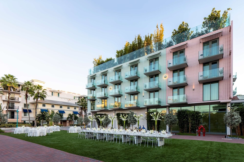 The Ray Hotel Delray Beach Curio Collection by Hilton - photo 6