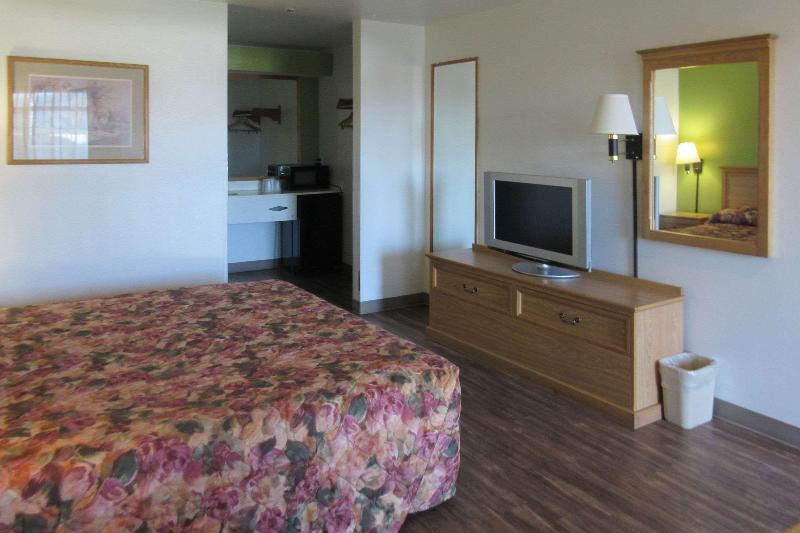 Rice Hill Inn - photo 13