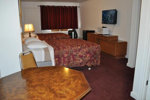 Golden Lion Motel - photo 9