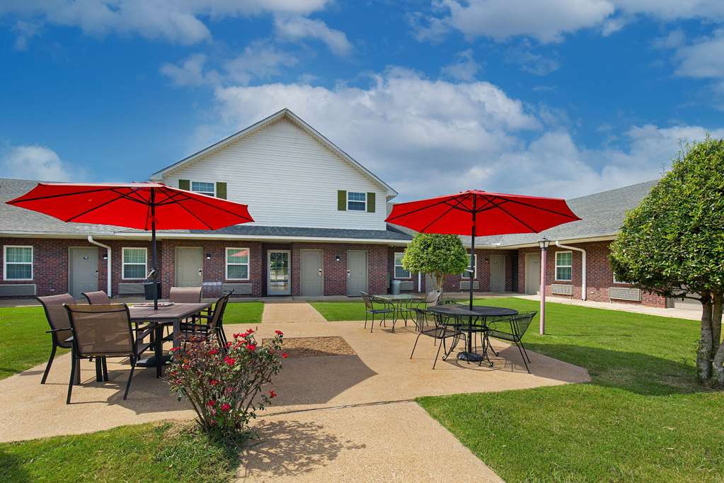 Days Inn by Wyndham Savannah - photo 39