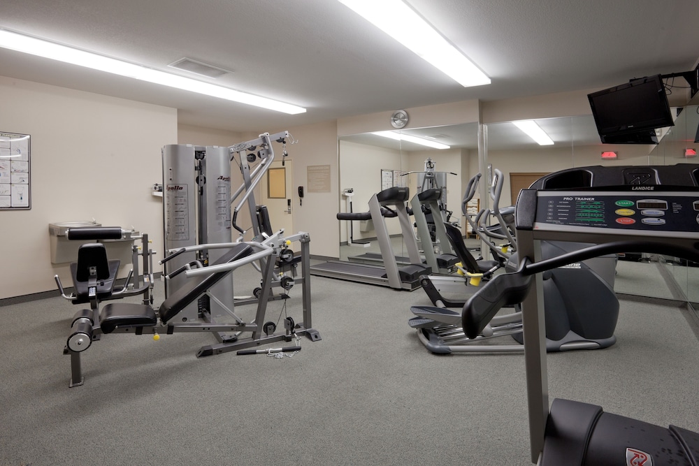Candlewood Suites Perrysburg by IHG - photo 19