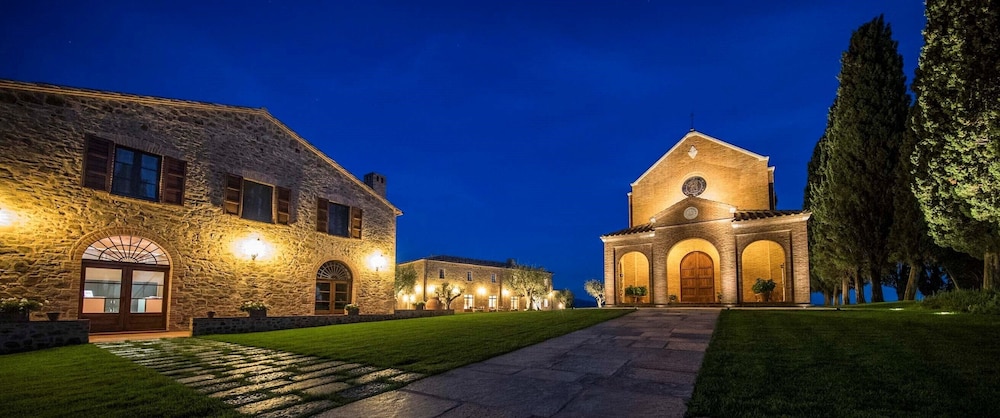 Tenuta di Montecucco ColleMassari Hospitality — hotel in Cinigiano