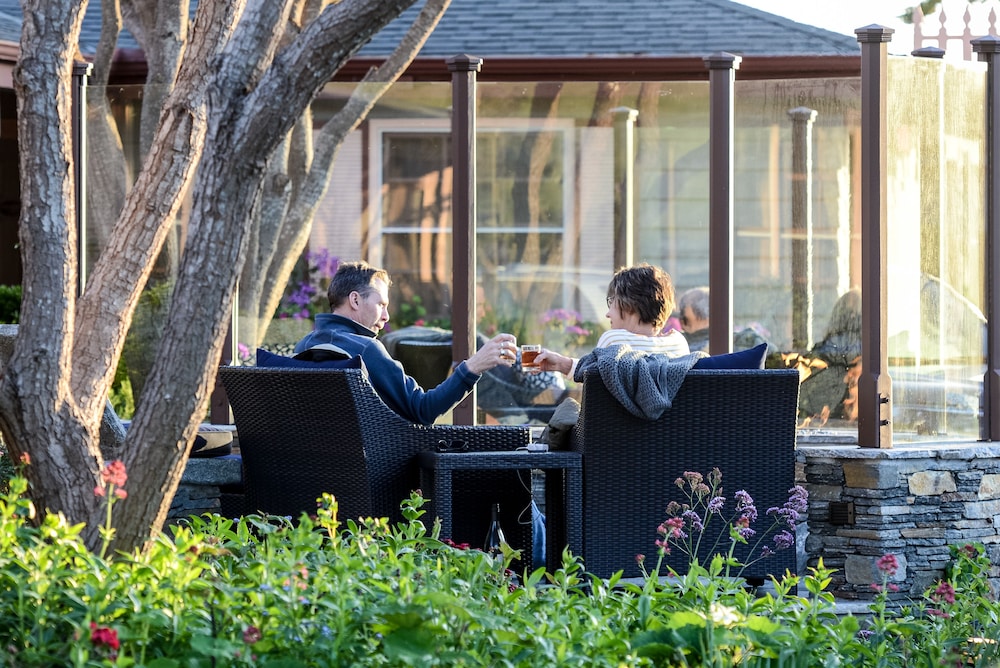 Sea Otter Inn - photo 39