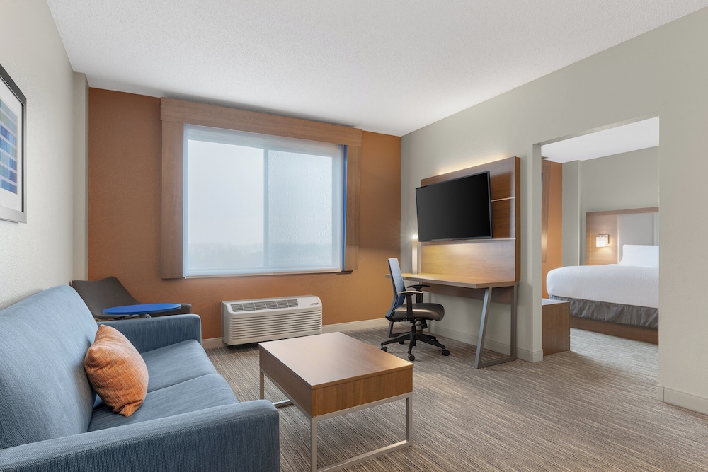Holiday Inn Express Coralville by IHG - photo 9