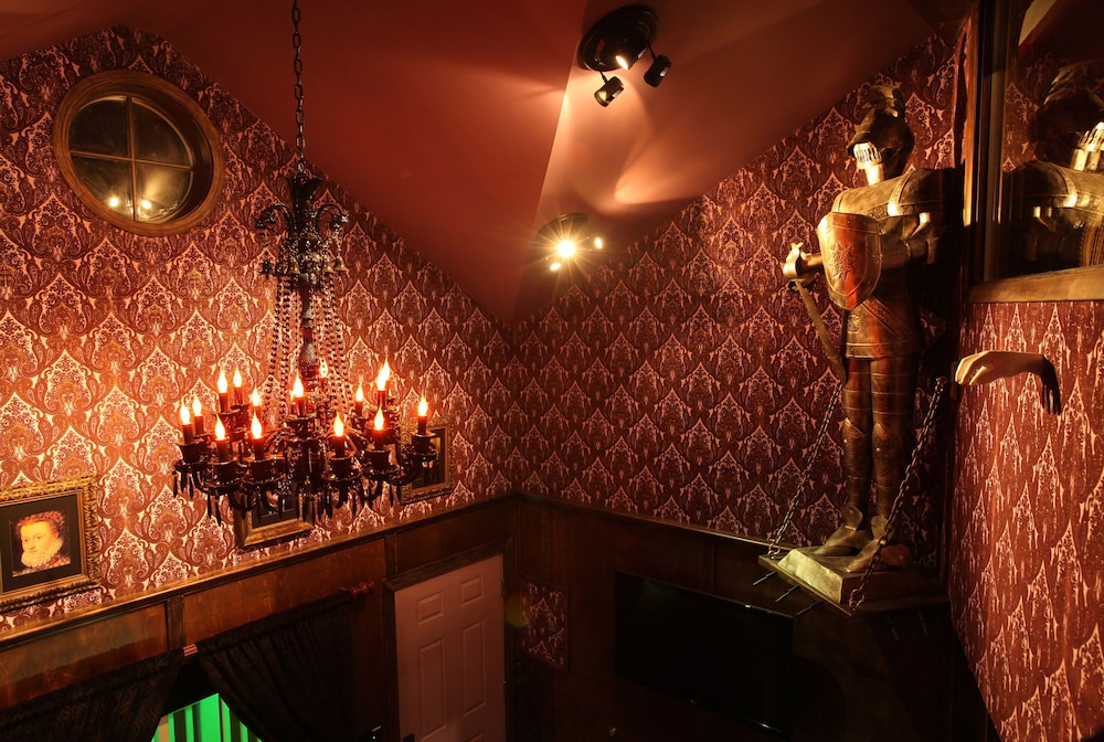The Roxbury - photo 278