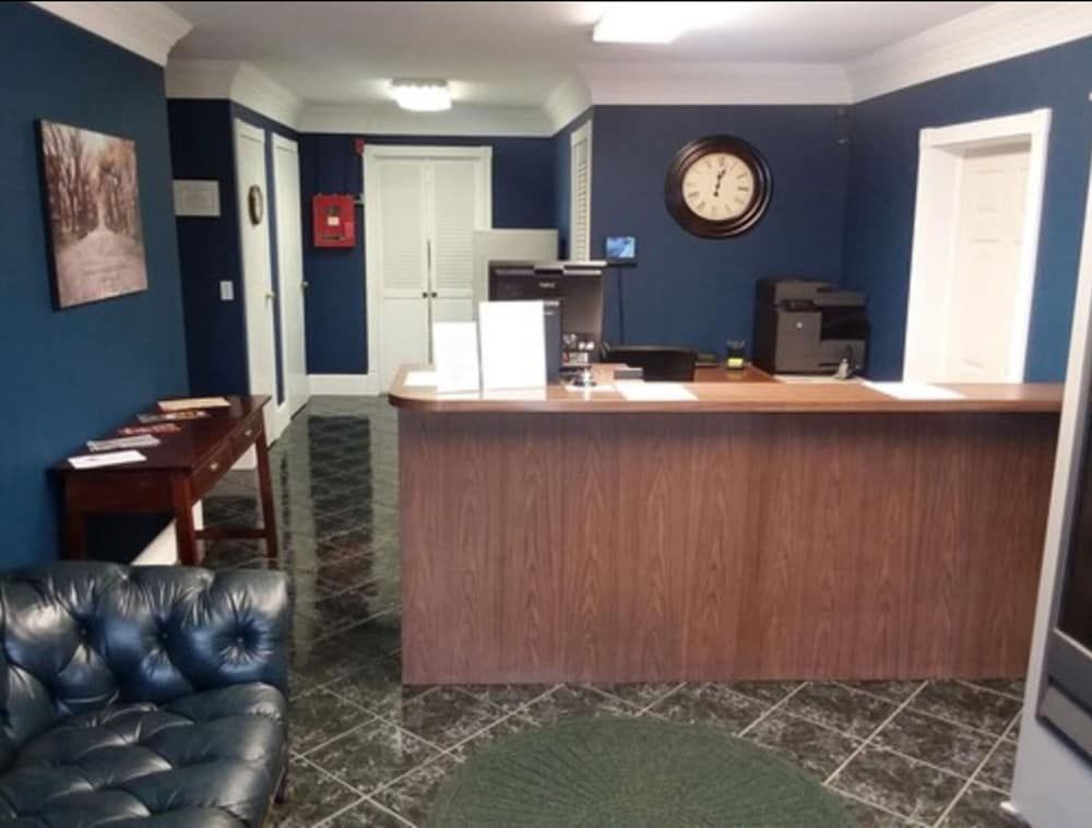 Walton Inn - photo 19