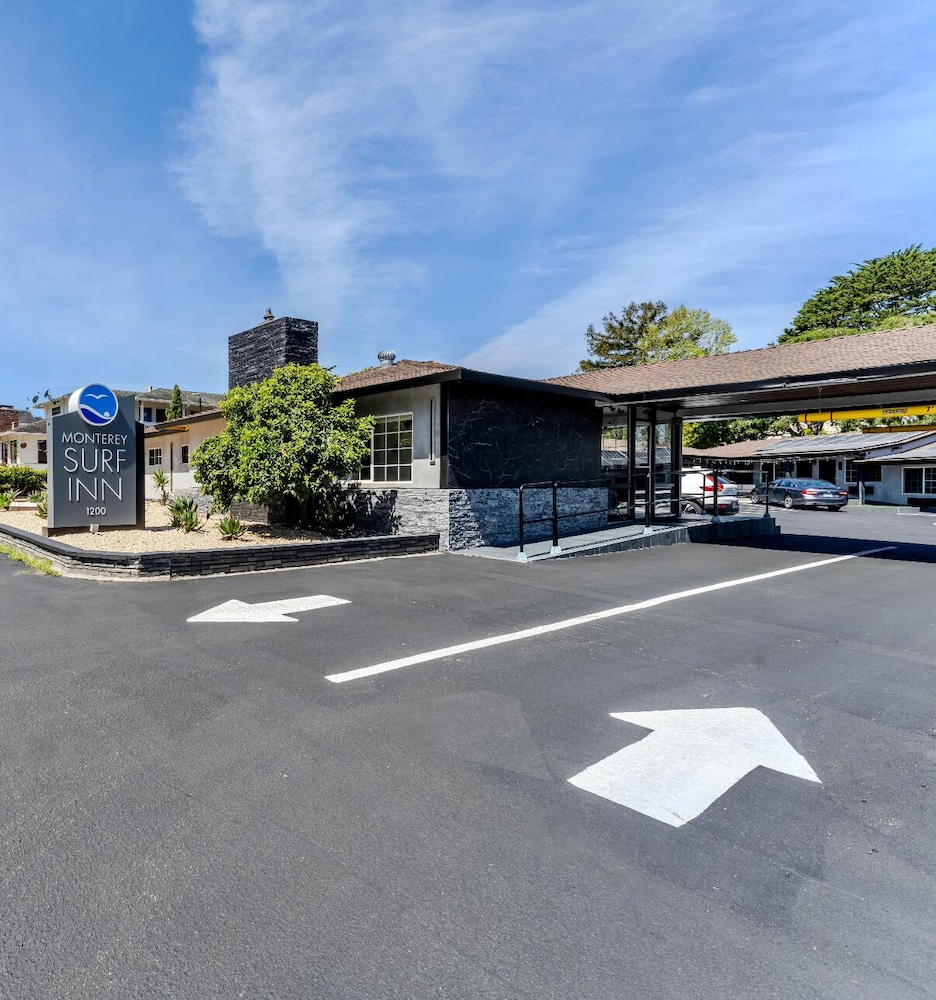 Monterey Surf Inn - photo 13
