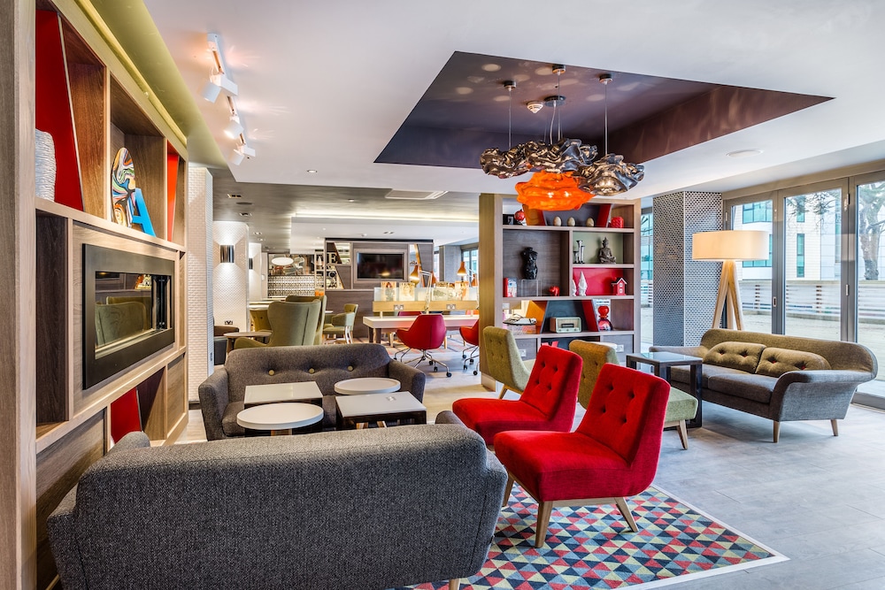 Holiday Inn London Watford Junction - carbon neutral hotel in Watford