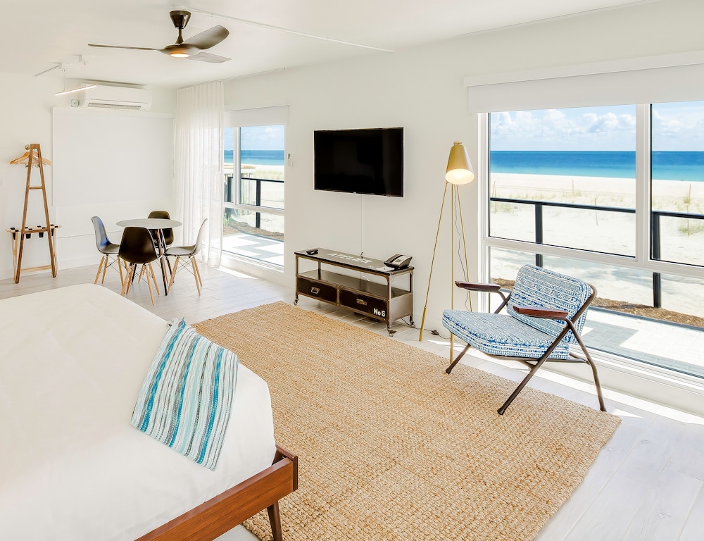 Plunge Beach Resort - photo 9