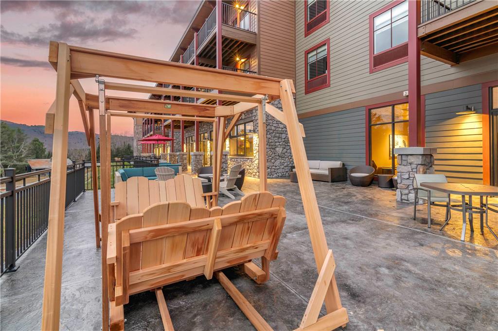 Cambria Hotel Lake Placid Lakeside Resort - photo 6