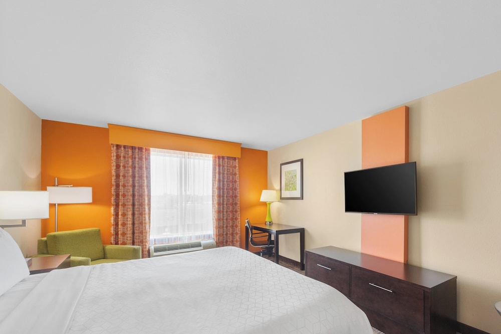 Holiday Inn Express & Suites Houston NW Tomball Area by IHG - photo 21